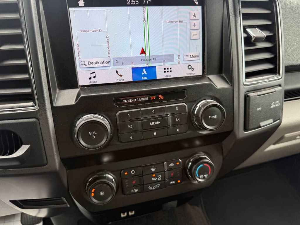 Ford F-150 Vehicle Full-screen Gallery Image 27