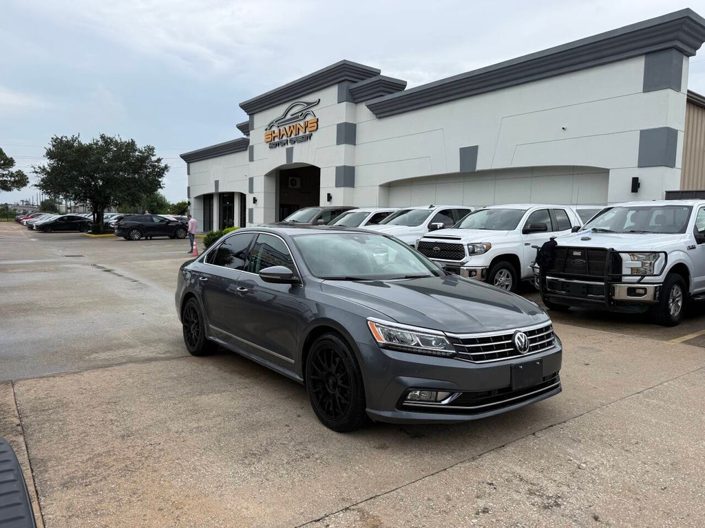 Volkswagen Passat Vehicle Full-screen Gallery Image 39
