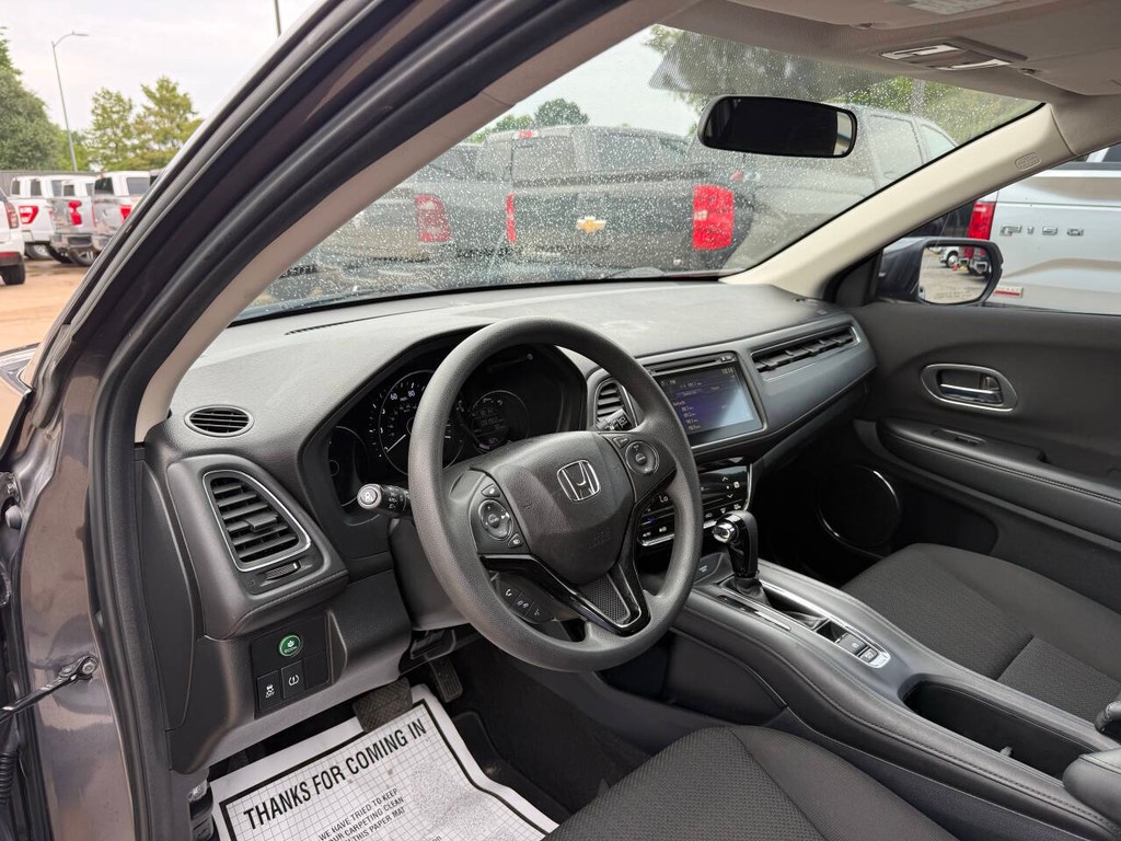 Honda HR-V Vehicle Full-screen Gallery Image 06