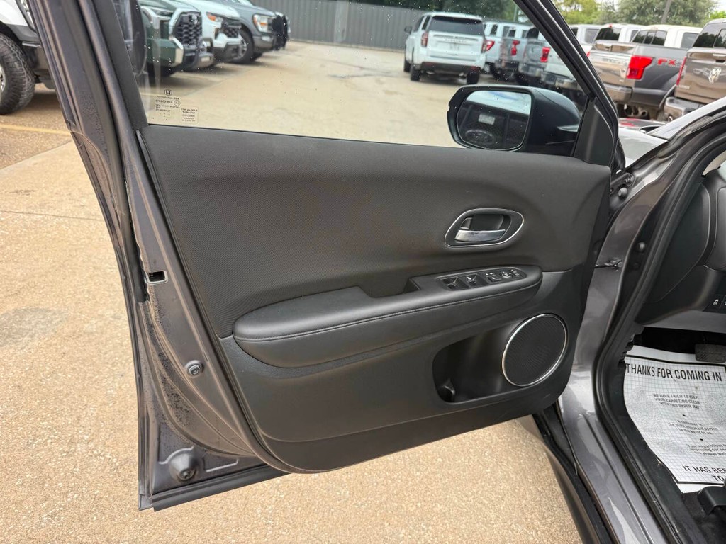 Honda HR-V Vehicle Full-screen Gallery Image 08