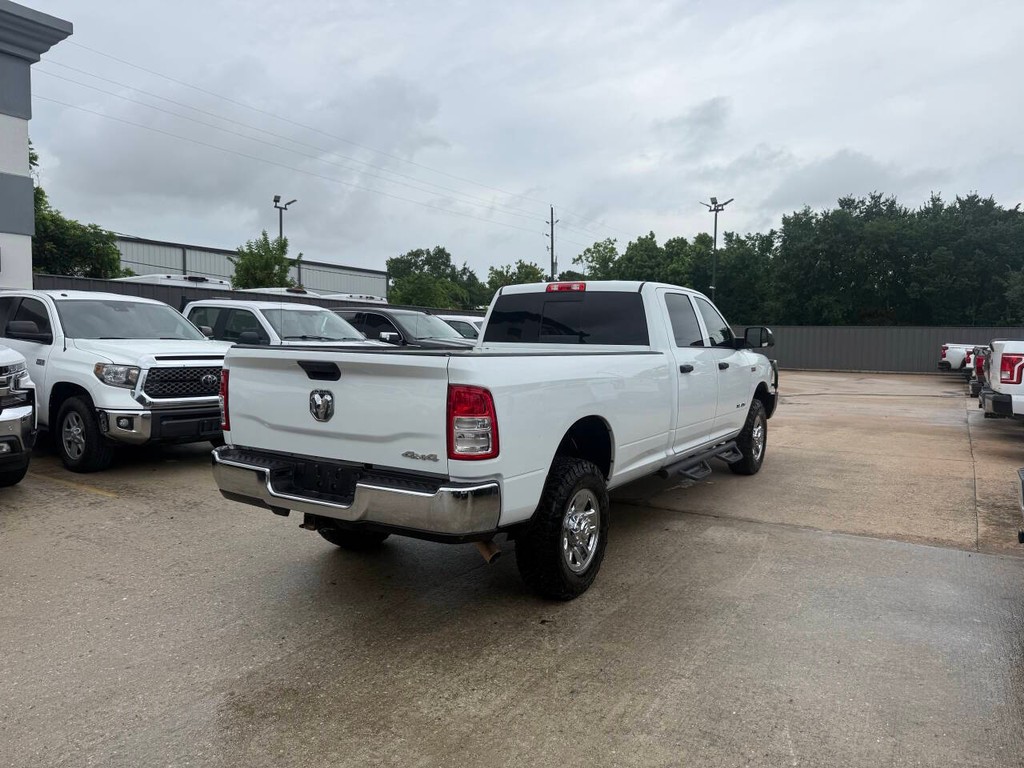 Ram 2500 Vehicle Full-screen Gallery Image 05