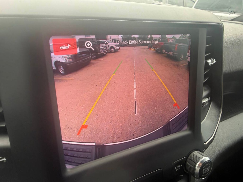 Ram 2500 Vehicle Full-screen Gallery Image 25