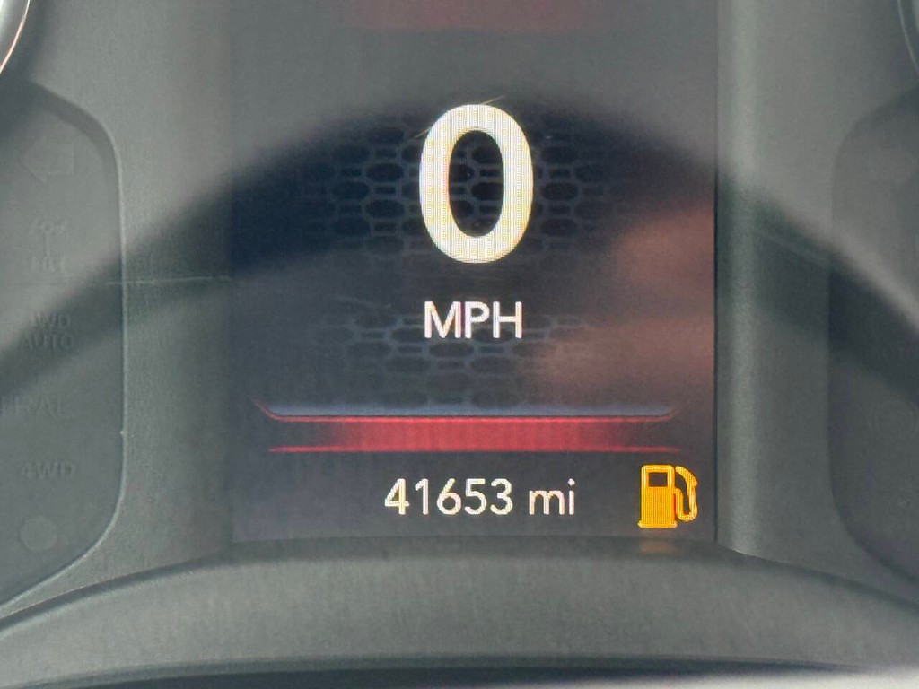 Ram 2500 Vehicle Full-screen Gallery Image 33