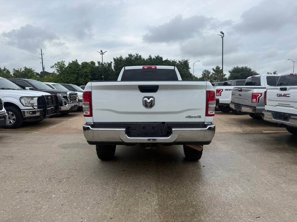 Ram 2500 Vehicle Full-screen Gallery Image 39