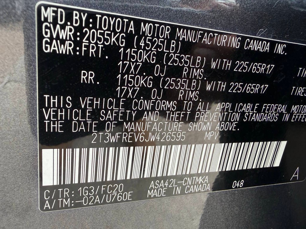 Toyota RAV4 Vehicle Full-screen Gallery Image 33