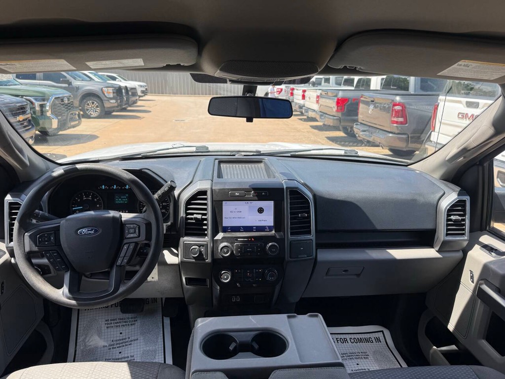 Ford F-150 Vehicle Full-screen Gallery Image 17