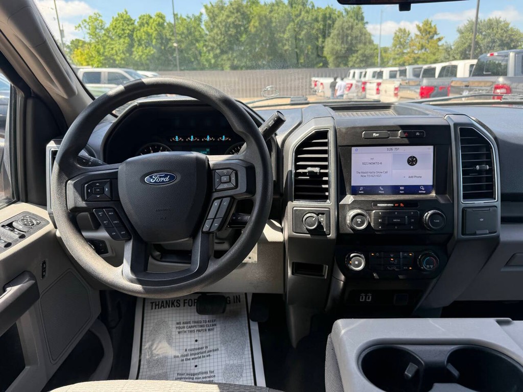 Ford F-150 Vehicle Full-screen Gallery Image 21
