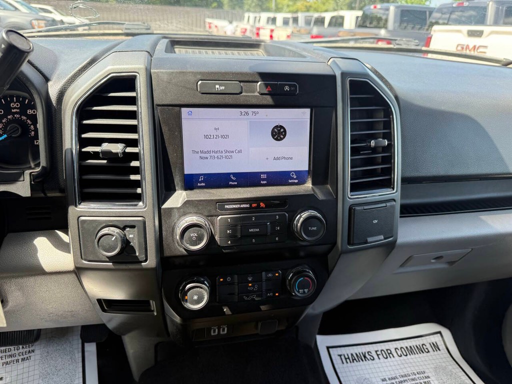 Ford F-150 Vehicle Full-screen Gallery Image 24