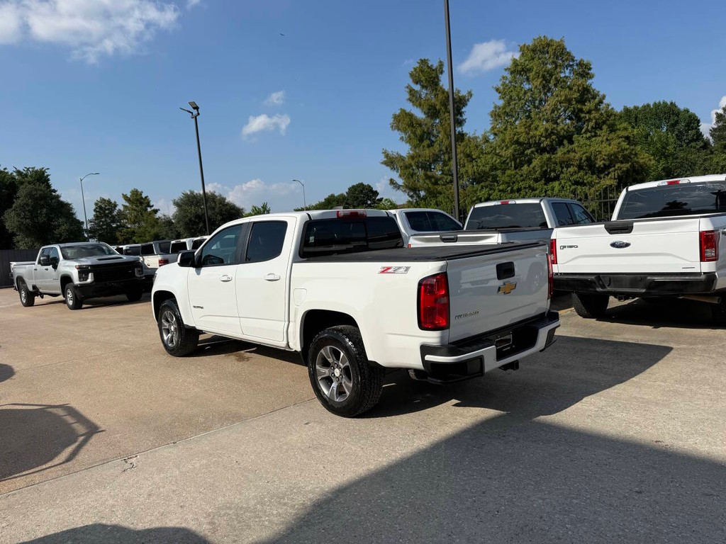 Chevrolet Colorado Vehicle Full-screen Gallery Image 04