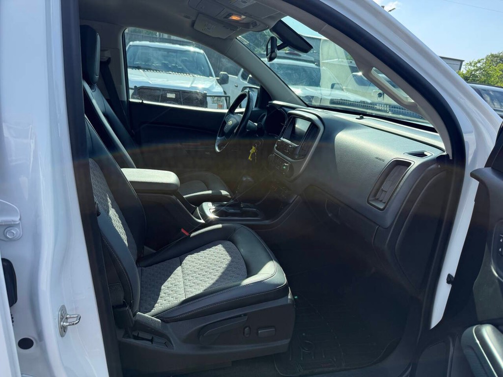 Chevrolet Colorado Vehicle Full-screen Gallery Image 10