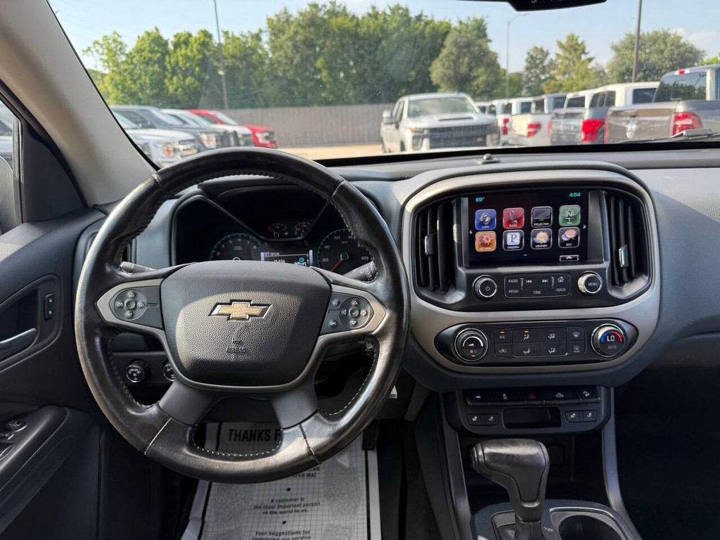 Chevrolet Colorado Vehicle Full-screen Gallery Image 21
