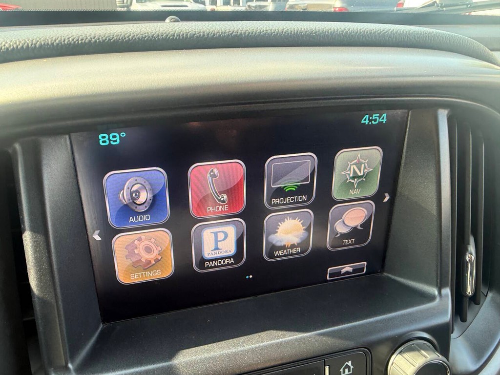Chevrolet Colorado Vehicle Full-screen Gallery Image 25