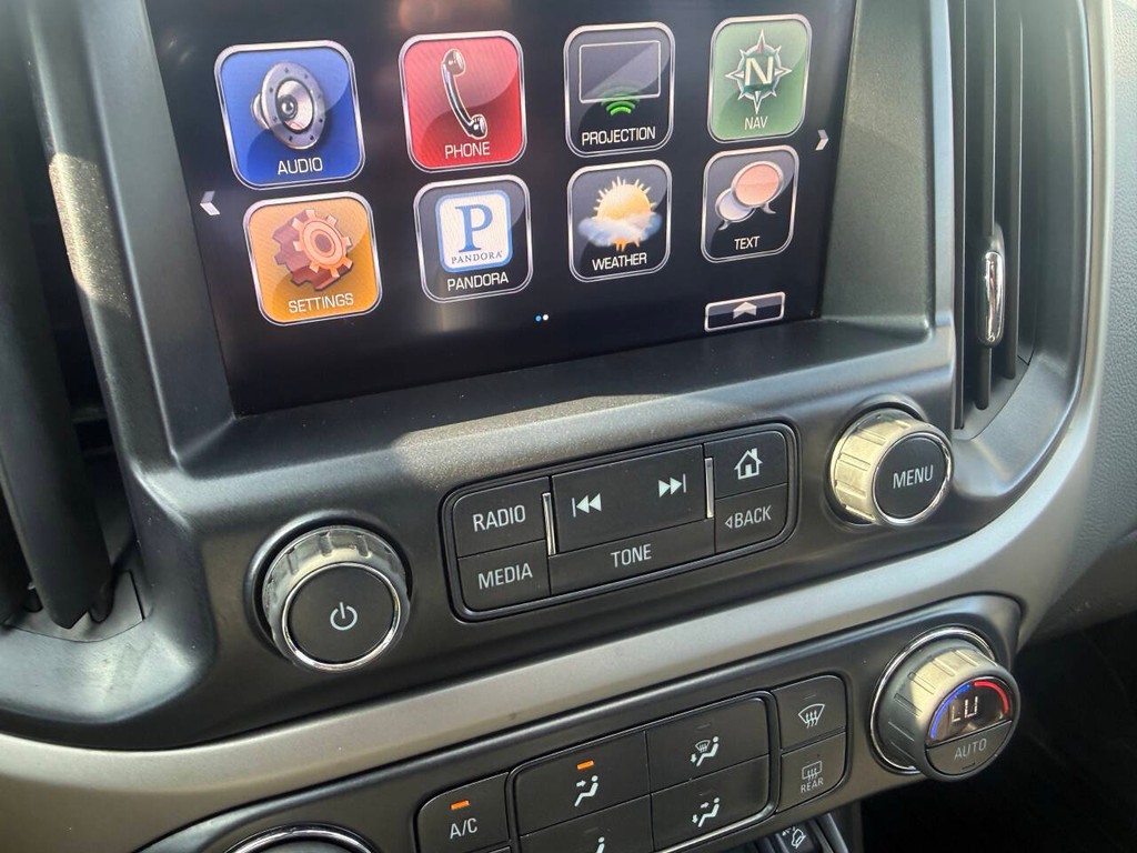 Chevrolet Colorado Vehicle Full-screen Gallery Image 28