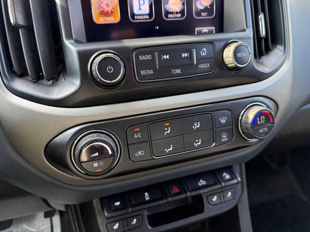 Chevrolet Colorado Vehicle Full-screen Gallery Image 29