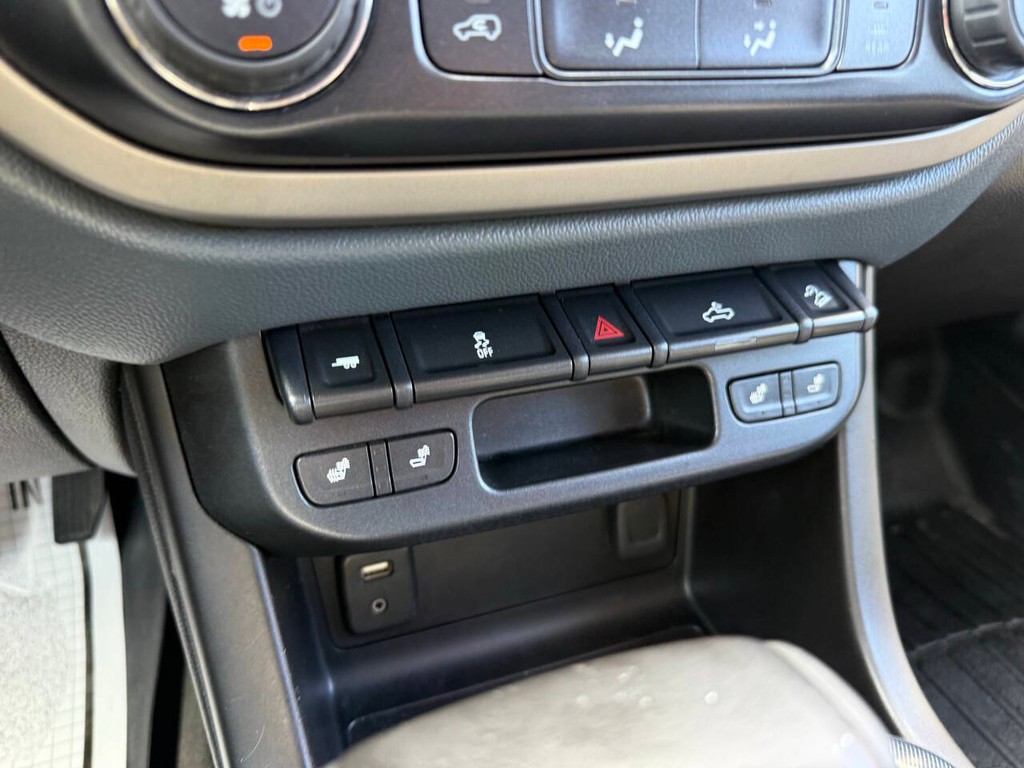 Chevrolet Colorado Vehicle Full-screen Gallery Image 30