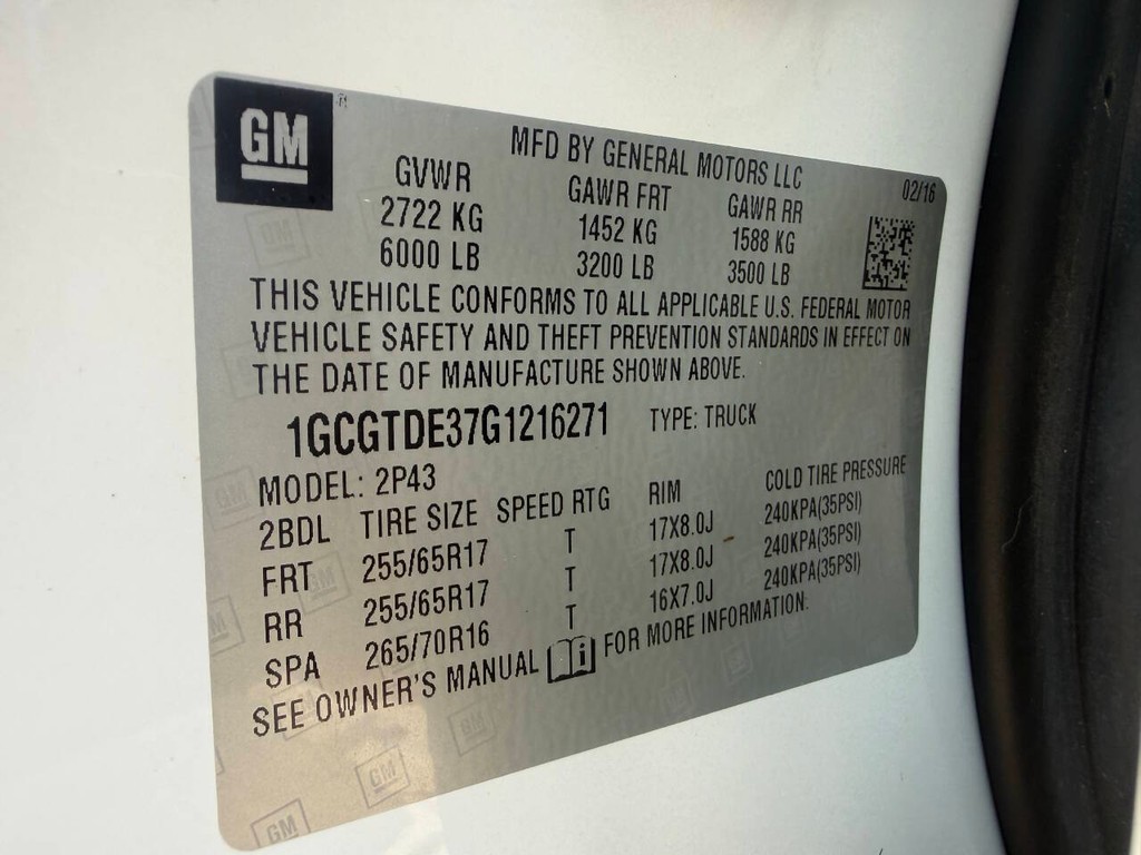 Chevrolet Colorado Vehicle Full-screen Gallery Image 35