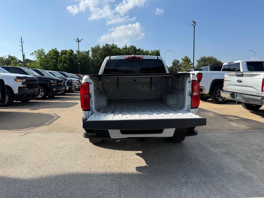 Chevrolet Colorado Vehicle Full-screen Gallery Image 39