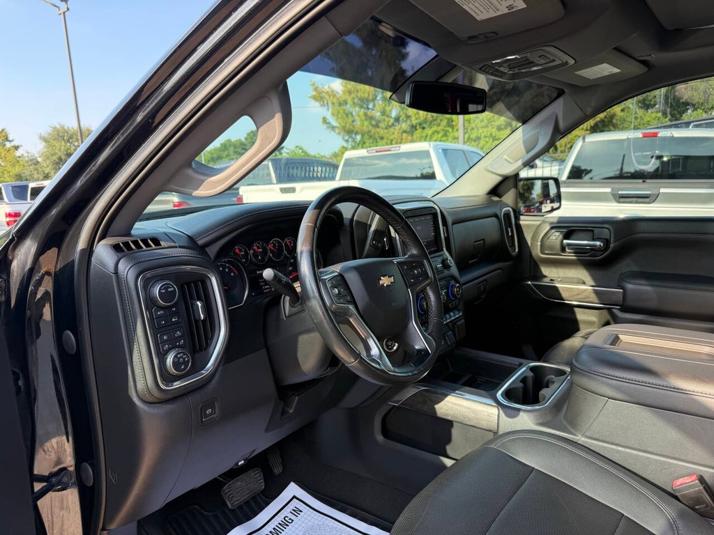 Chevrolet Silverado 1500 Vehicle Full-screen Gallery Image 06