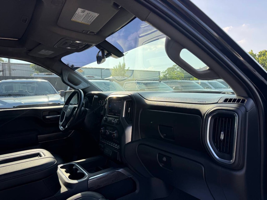 Chevrolet Silverado 1500 Vehicle Full-screen Gallery Image 09