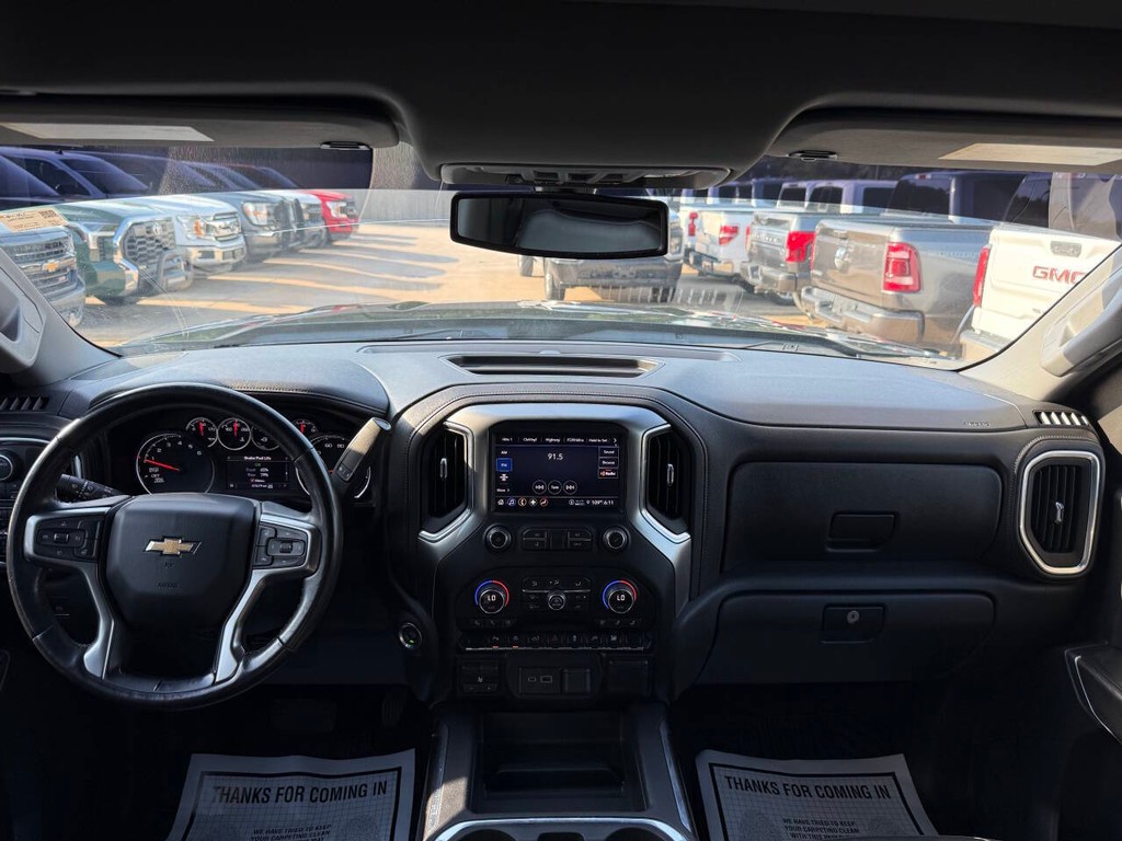 Chevrolet Silverado 1500 Vehicle Full-screen Gallery Image 17