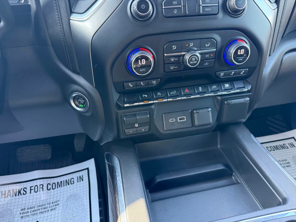 Chevrolet Silverado 1500 Vehicle Full-screen Gallery Image 31