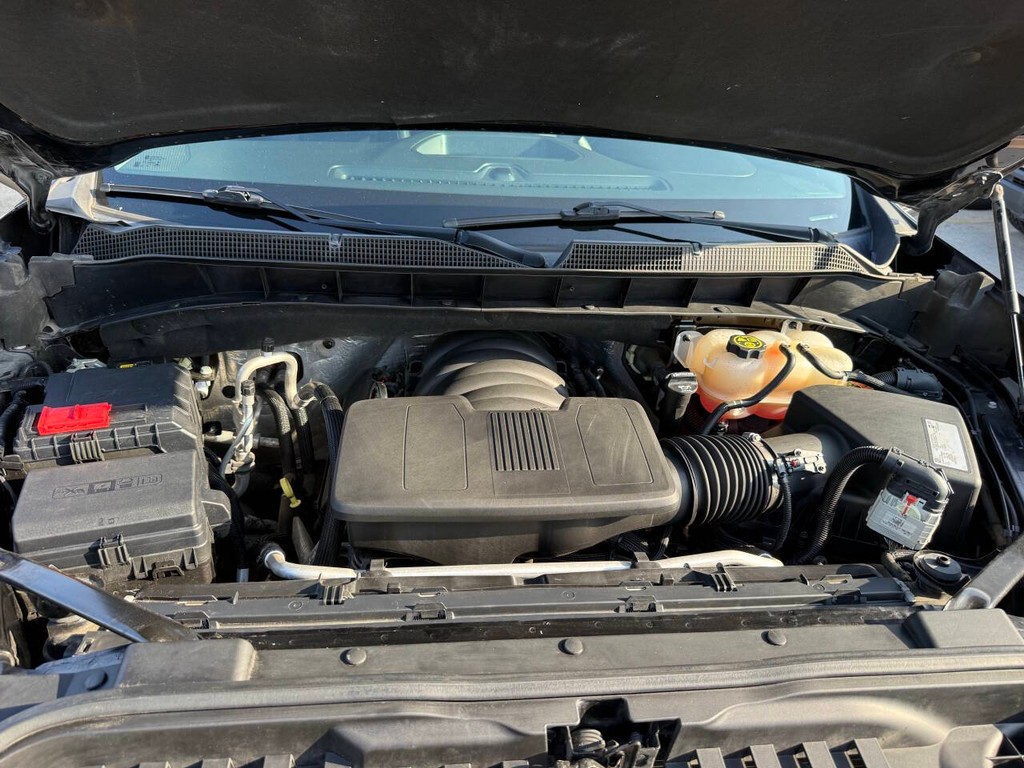 Chevrolet Silverado 1500 Vehicle Full-screen Gallery Image 38