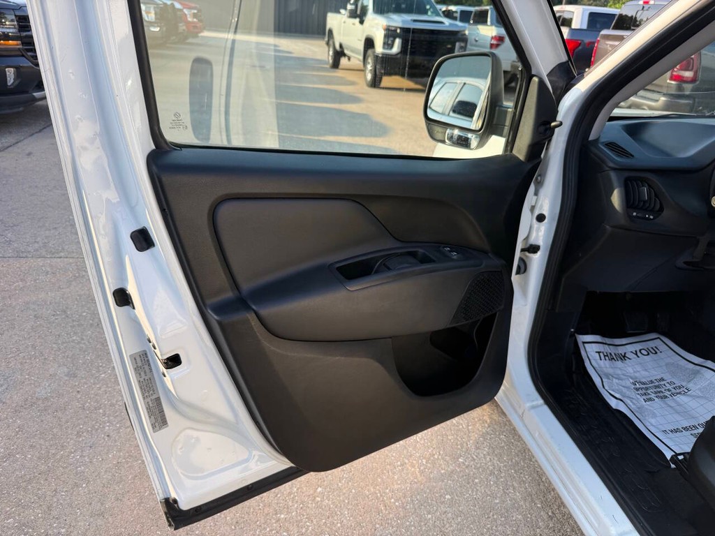 Ram ProMaster City Cargo Van Vehicle Full-screen Gallery Image 09
