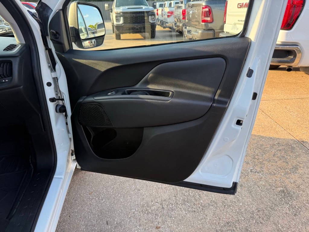 Ram ProMaster City Cargo Van Vehicle Full-screen Gallery Image 12