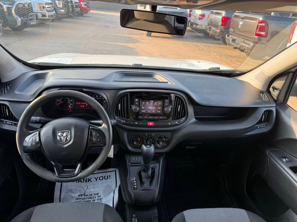 Ram ProMaster City Cargo Van Vehicle Full-screen Gallery Image 13