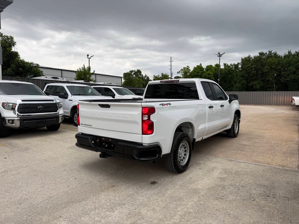 Chevrolet Silverado 1500 Vehicle Full-screen Gallery Image 05