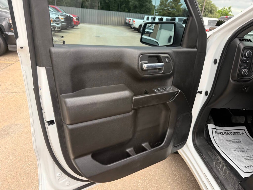 Chevrolet Silverado 1500 Vehicle Full-screen Gallery Image 08