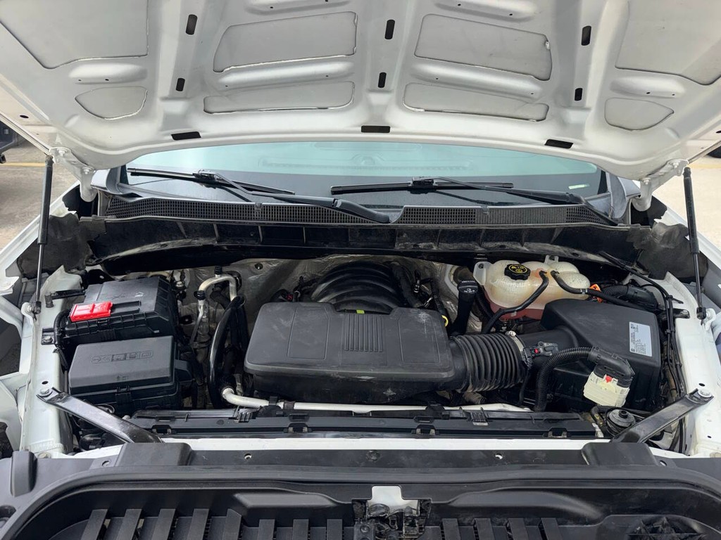 Chevrolet Silverado 1500 Vehicle Full-screen Gallery Image 35