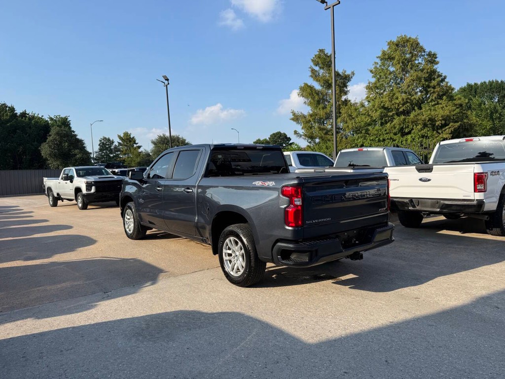 Chevrolet Silverado 1500 Vehicle Full-screen Gallery Image 04