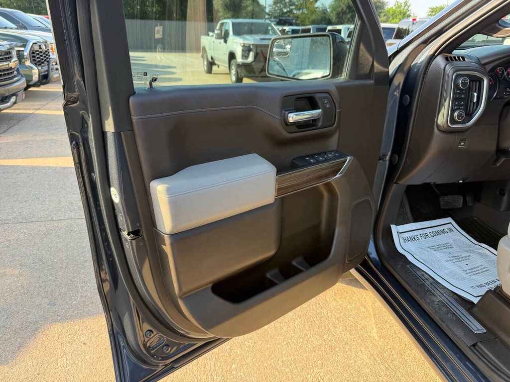 Chevrolet Silverado 1500 Vehicle Full-screen Gallery Image 08