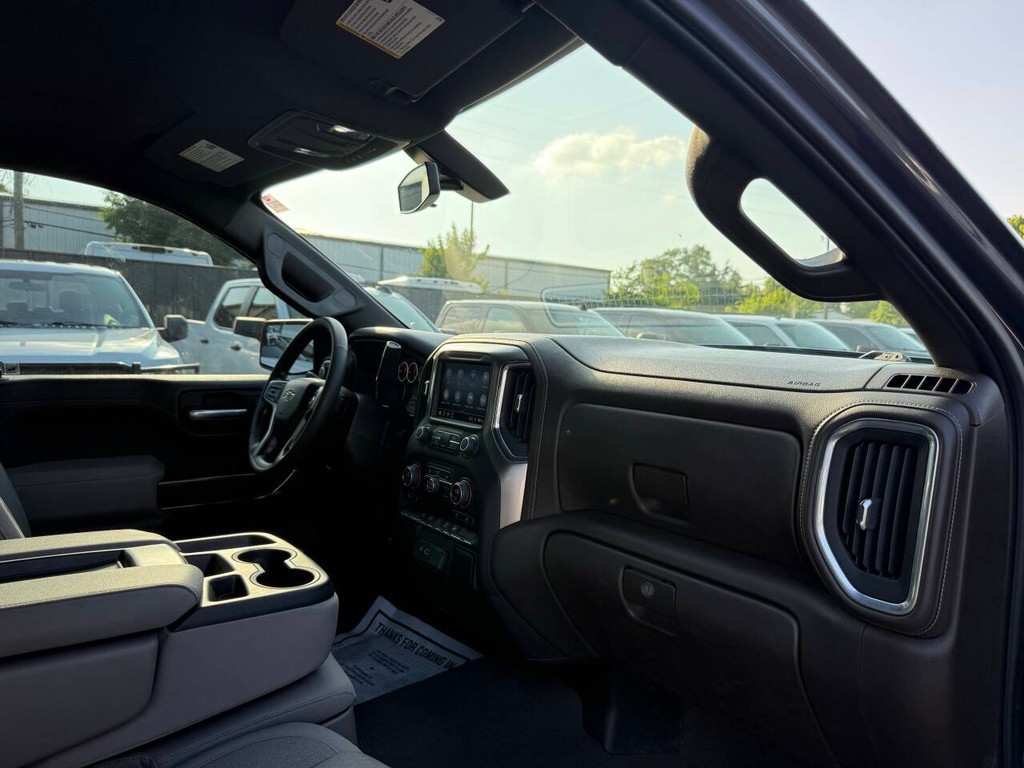 Chevrolet Silverado 1500 Vehicle Full-screen Gallery Image 09