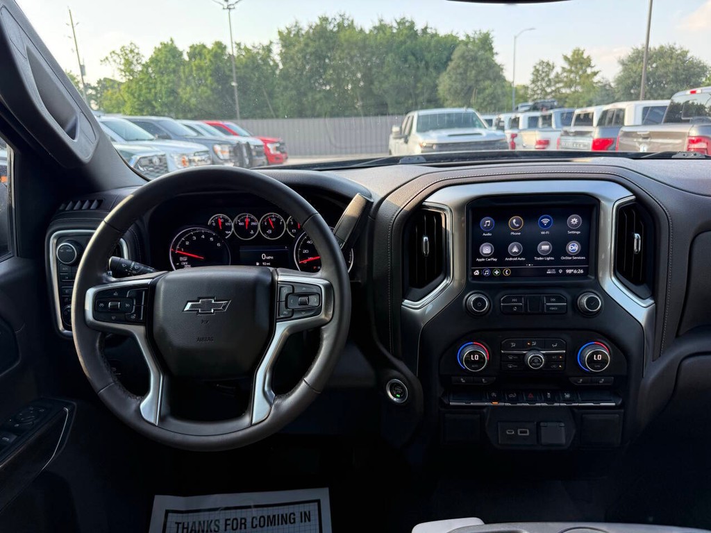 Chevrolet Silverado 1500 Vehicle Full-screen Gallery Image 21