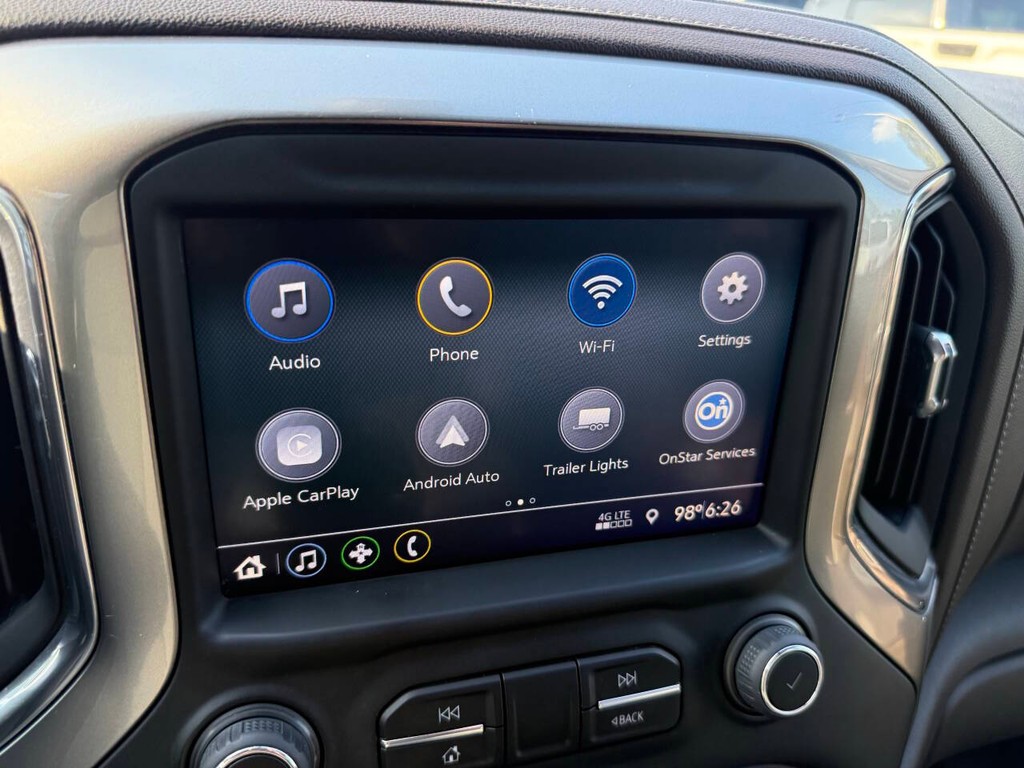 Chevrolet Silverado 1500 Vehicle Full-screen Gallery Image 25