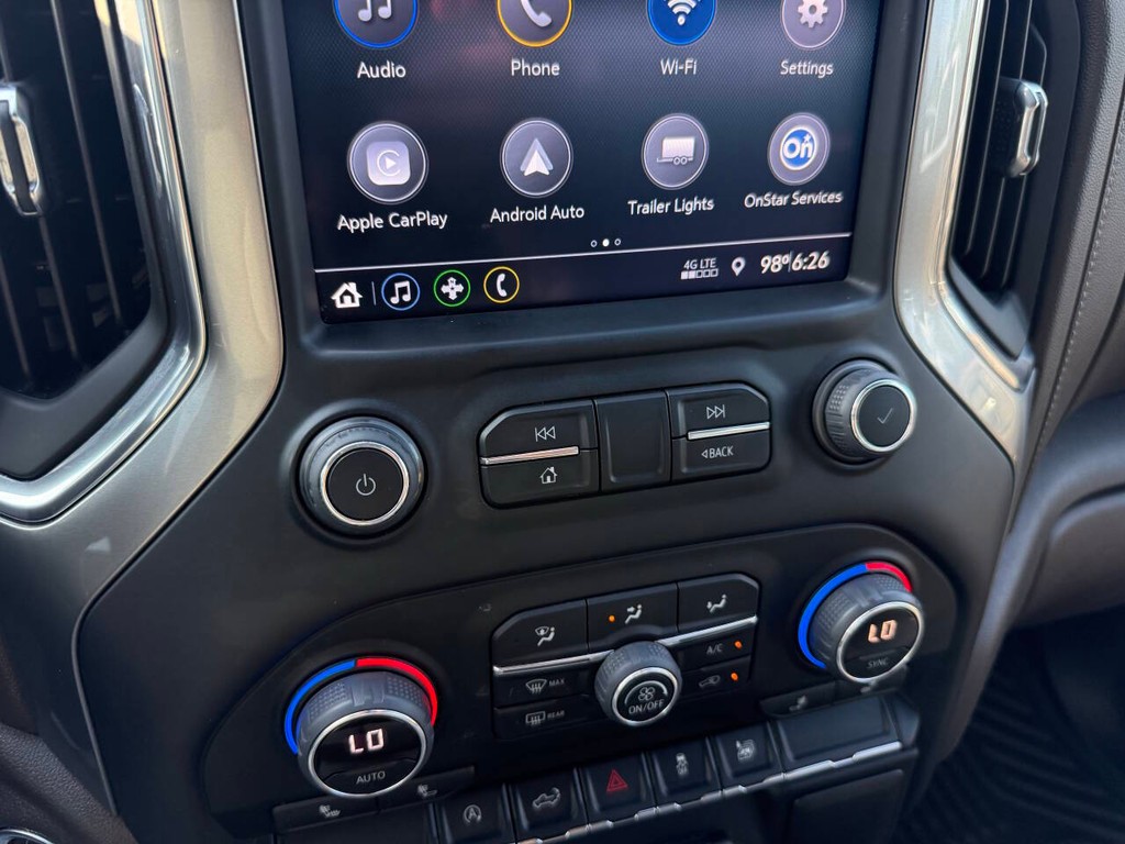 Chevrolet Silverado 1500 Vehicle Full-screen Gallery Image 27