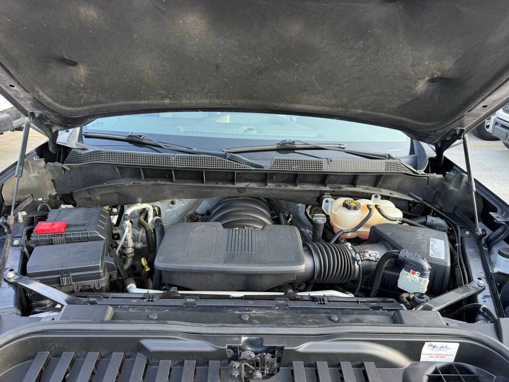 Chevrolet Silverado 1500 Vehicle Full-screen Gallery Image 35
