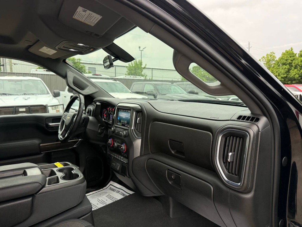 Chevrolet Silverado 1500 Vehicle Full-screen Gallery Image 09
