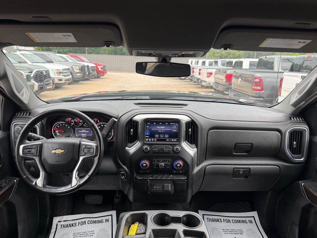 Chevrolet Silverado 1500 Vehicle Full-screen Gallery Image 17