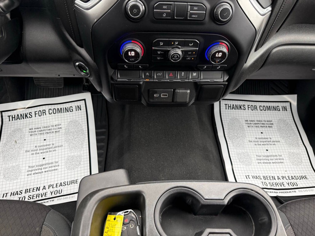 Chevrolet Silverado 1500 Vehicle Full-screen Gallery Image 29