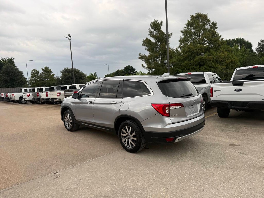 Honda Pilot Vehicle Full-screen Gallery Image 03