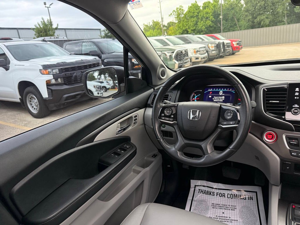 Honda Pilot Vehicle Full-screen Gallery Image 21