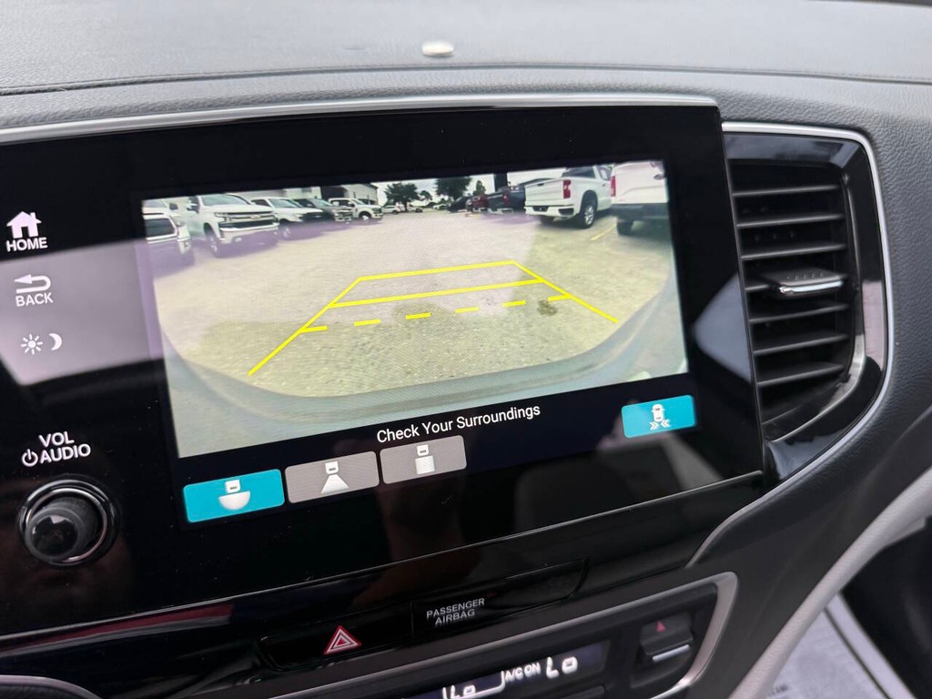 Honda Pilot Vehicle Full-screen Gallery Image 28