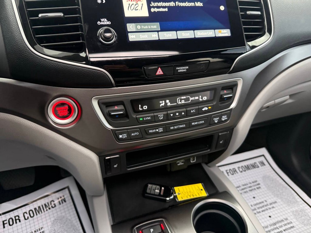 Honda Pilot Vehicle Full-screen Gallery Image 29