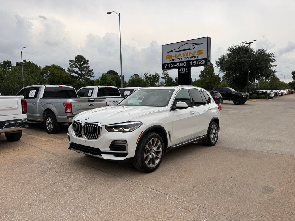 BMW X5 Vehicle Full-screen Gallery Image 02