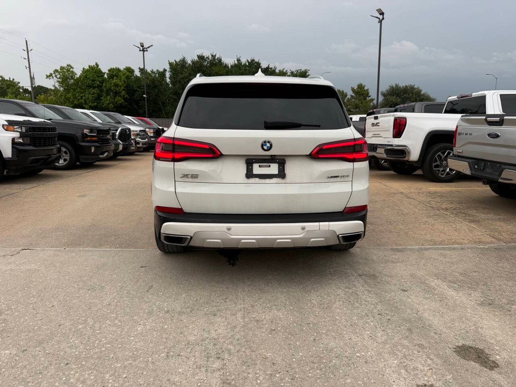 BMW X5 Vehicle Full-screen Gallery Image 42
