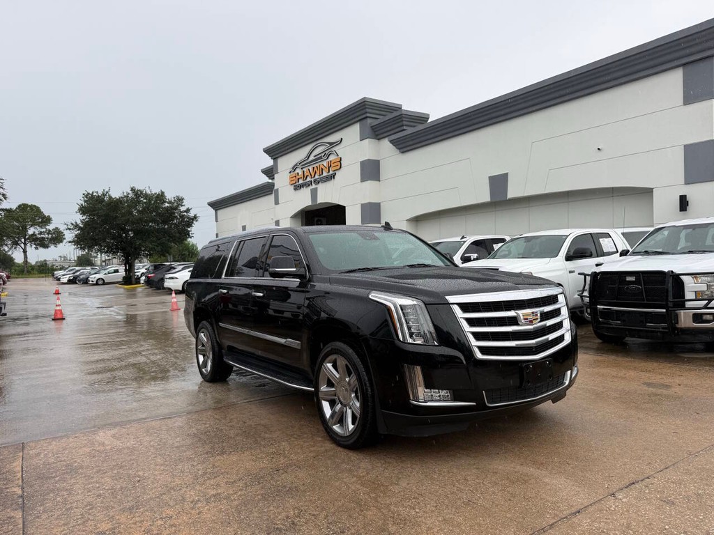 Cadillac Escalade ESV Vehicle Full-screen Gallery Image 45
