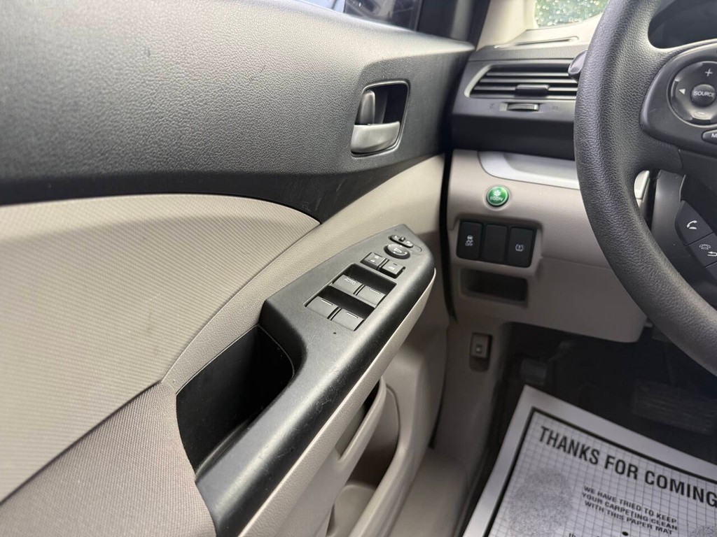Honda CR-V Vehicle Full-screen Gallery Image 31